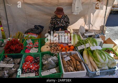 traditional market in Sanmachi-Suji district, Takayama Stock Photo