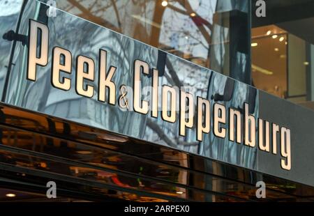 Berlin, Germany. 27th Jan, 2020. The lettering 'Peek & Cloppenburg' above the entrance to a shop of the German textile department store in Tauentzienstraße. Credit: Jens Kalaene/dpa-Zentralbild/ZB/dpa/Alamy Live News Stock Photo