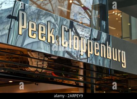 Berlin, Germany. 27th Jan, 2020. The lettering 'Peek & Cloppenburg' above the entrance to a shop of the German textile department store in Tauentzienstraße. Credit: Jens Kalaene/dpa-Zentralbild/ZB/dpa/Alamy Live News Stock Photo