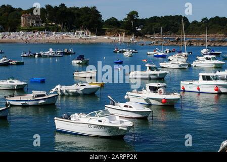 Port Manec'h harbor, Nevez, Finistere, Bretagne, France, Europe Stock Photo