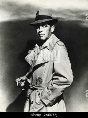 American actor Humphrey Bogart during filming of the movie Casablanca, 1942 Stock Photo