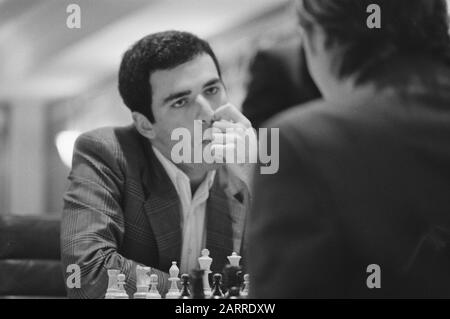 Chests World Championship 1990: Karpov vs Kasparov, Lyon (France