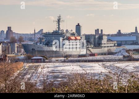 RFA Fort Austin (A386), Rosalie-class dry stores ship, moored at West Float, Birkenhead Stock Photo