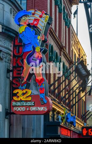 USA, Deep South, Tennessee, Nashville, neon sign on Broadway Stock Photo