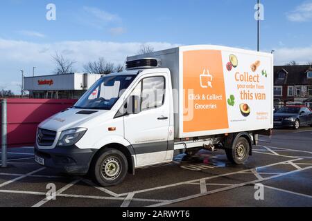 Sainsbury's Supermarket, Click and Collect Vehicle for Food Picks ups and Collections. Stock Photo