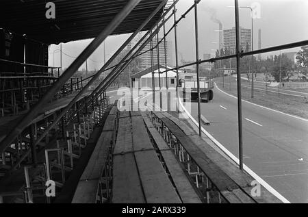 Preparations World Cup on the road in Heerlen (Nuth). Work on tribune Date: 28 August 1967 Location: Heerlen, Nuth Keywords: sport, stands, world championships, cycling Stock Photo