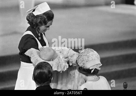 Baptism Willem Alexander in Saint Jacob's Church. Sister Swellengrebel and prince Date: September 2, 1967 Keywords: Baptism, princes, sisters Personal name: Willem-Alexander, Prince of Orange Stock Photo