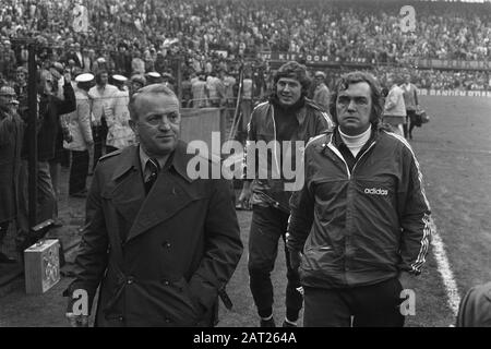 Feyenoord against Ajax 2-0, trainer Kovacs (left) and Happel Date: September 17, 1972 Keywords: sport, trainers, football Institution name: Feyenoord Stock Photo
