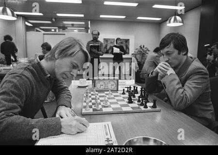 Anatoly karpov chess champion hi-res stock photography and images - Alamy