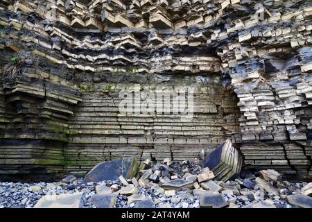 Blue Lias limestone and shale rock strata in cliffs at Lavernock Point, South Glamorgan, Wales, UK Stock Photo