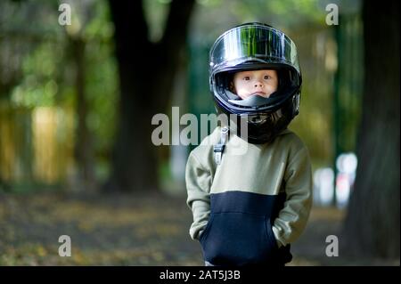 Big head small online helmet