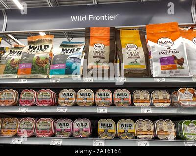 Wild frontier wet outlet cat food