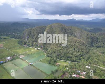 Bau lake, Bau, Sarawak, Malaysia Stock Photo - Alamy