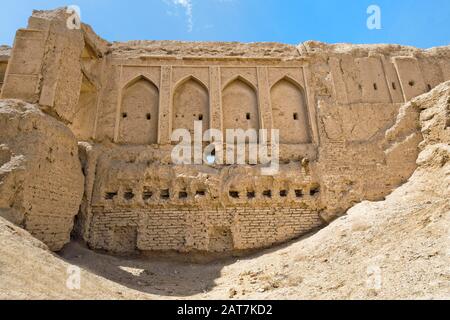 Ruins of Qatruyeh castle, Fars Province, Iran Stock Photo