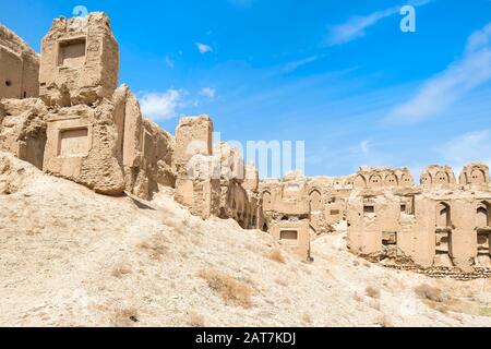 Ruins of Qatruyeh castle, Fars Province, Iran Stock Photo