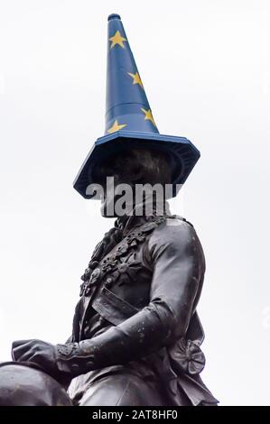 Glasgow, Scotland, UK. 31st January, 2020. The statue of the Duke Of Wellington wearing an EU cone on Brexit day. Credit: Skully/Alamy Live News Stock Photo