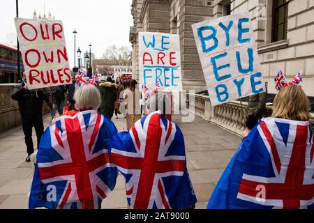 London, UK. 31st Jan, 2020. Brexiters in Whitehall on the day UK and Northern Ireland will exit the European Union 189 weeks after the referendum on June 23rd 2016. Credit: Thabo Jaiyesimi/Alamy Live News Stock Photo