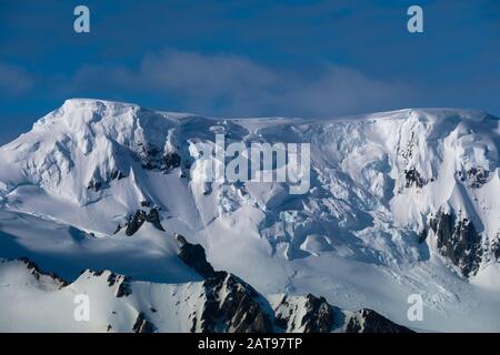 Stunning coastal landscapes along the Tabarin peninsula in the Antarctic continent Stock Photo