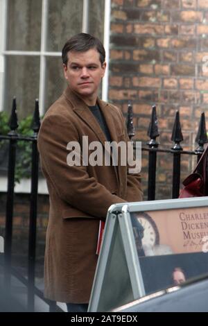 Matt Damon Filming ' Hereafter 'in finsbury London, directed by Clint Eastwood (credit image©Jack Ludlam) Stock Photo