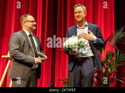 Johannes Wenzel und Daniele Ganser bei der Verleihung des Bautzener Friedenspreises im Theater in Bautzen  am 29.01.2020 Stock Photo