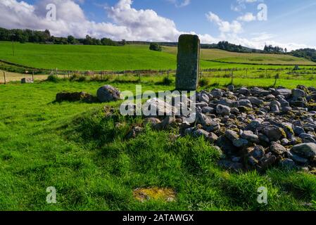 Neolithic cairns and the ruins of a chapel at the Milton of Clava near Clava Cairns Inverness-shire Scotland UK Stock Photo