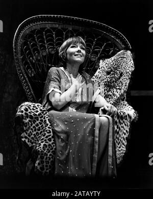 Diana Rigg (as Ruth Carson) in NIGHT AND DAY by Tom Stoppard directed by Peter Wood at the Phoenix Theatre, London in 1978. Dame Enid Diana Elizabeth Rigg, born Doncaster 1938. English stage, film and television actress. Made a CBE in 1988 and a DBE in 1994. Stock Photo