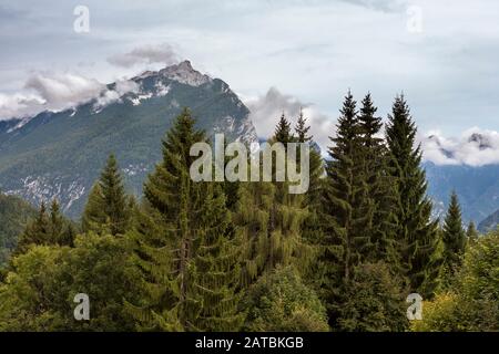 Piz di Mezzodi in the Monti del Sole range, Belluno Dolomites, Veneto, Italy Stock Photo