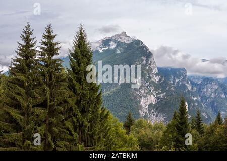 Piz di Mezzodi in the Monti del Sole range, Belluno Dolomites, Veneto, Italy Stock Photo