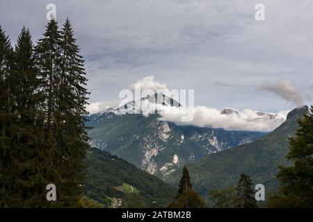 Looking down the Val de Mis from the top of Passo di Cereda towards the Piz di Mezzodi in the Monti del Sole range, Belluno Dolomites, Veneto, Italy Stock Photo