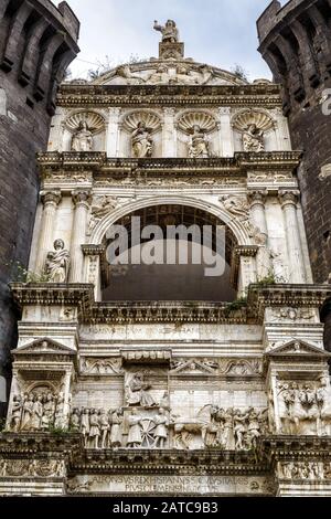 Triumphal arch of the Castel Nuovo in Naples, Italy Stock Photo