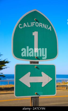 Welcome To California Concept On Road Billboard Stock Photo: 97746719 