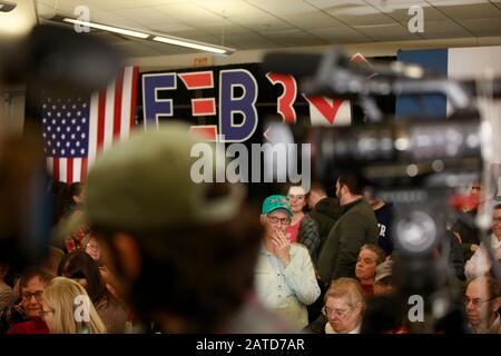 02012020 - North Liberty, Iowa, USA: Democratic presidential candidate and former Vice President Joe Biden campaigns during an Iowa Caucus campaign event Saturday, February 1, 2020 in North Liberty, Iowa. Stock Photo