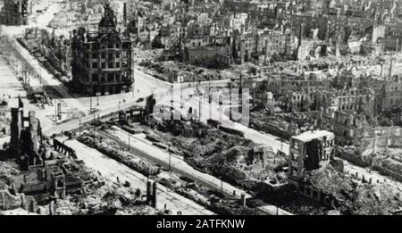 DRESDEN Centre of the German city after the Allied bombing raids in February 1945 Stock Photo