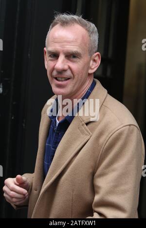 Norman Cook  Fatboy Slim  just dropprd kids off to meet mum at BBC 01/06/2016  (credit image©Jack Ludlam) Stock Photo
