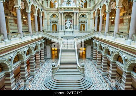 Inside the Palace of Justice (Justizpalast), Vienna, Austria Stock Photo