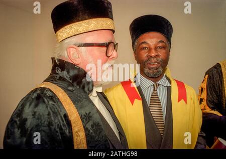 Thabo Mbeki, Vice-President of the Republic of South Africa, visiting the University of Sussex, in Brighton, where he studied in the early 1960's while exiled from South Africa.   Here, with the University's Vice-Chancellor, Lord Attenborough. Stock Photo