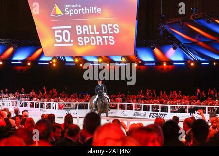 Wiesbaden, Deutschland. 01st Feb, 2020. Dressage show with Isabell WERTH, pool photo! Ball des Sports on 02/01/2020 in Wiesbaden | usage worldwide Credit: dpa/Alamy Live News Stock Photo