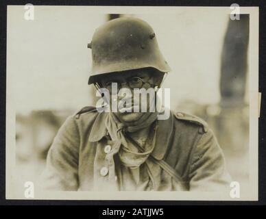 Captured German soldiers at Messines during WW1 Stock Photo - Alamy