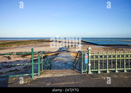 The beach and seawater bathing pool early in the morning at Margate Stock Photo