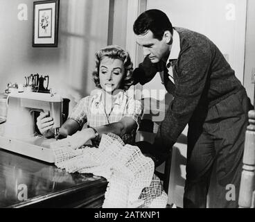 Donna Reed, Carl Betz in an episode from the third season of 'The Donna Reed Show' (1960) ABC / Cinema Legacy Collection  File Reference # 33962-078THA Stock Photo