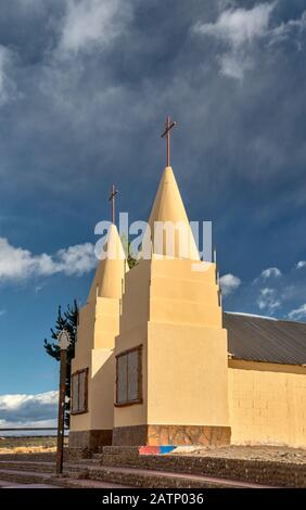 Roadside church over Lago Buenos Aires aka Lago General Carrera near town of Los Antiguos, Patagonia, Argentina Stock Photo