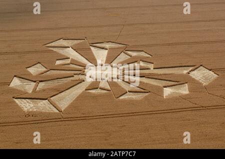 Crop circles appearing overnight in the rural district of Wiltshire in 2006 Stock Photo