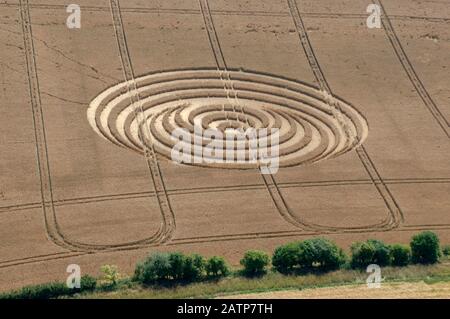 Crop circles appearing overnight in the rural district of Wiltshire in 2006 Stock Photo