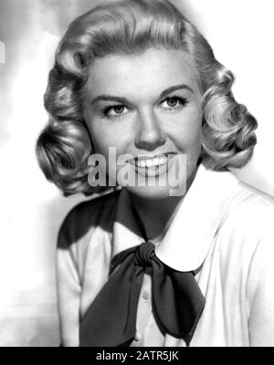 DORIS DAY (1922-2019) American film actress, singer and animal welfare activist about 1948 Stock Photo