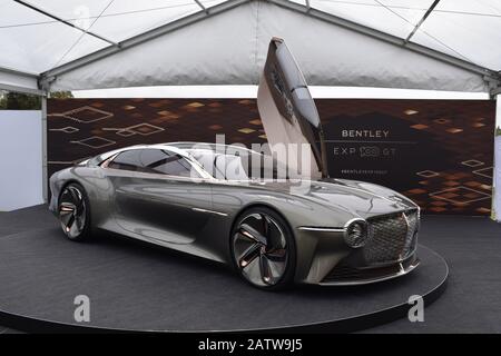 Bentley EX100 GT Concept car Stock Photo