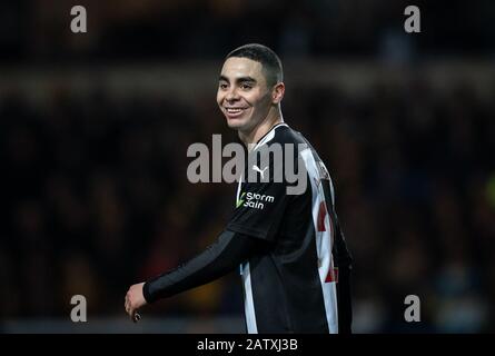 Oxford, UK. 04th Feb, 2020. Miguel Almiron of Newcastle United during the FA Cup 4th round replay match between Oxford United and Newcastle United at the Kassam Stadium, Oxford, England on 4 February 2020. Photo by Andy Rowland. Credit: PRiME Media Images/Alamy Live News Stock Photo