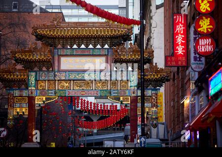 Manchester landmark Chinatown's Faulkner Street paifang Chinese arch Stock Photo