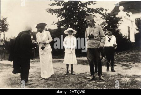 1914 , AUSTRIA : The Erzherzog ( Crown prince ) Archduke  FRANZ FERDINAND ABSBURG Von Osterreich d' ESTE ( 1863 - Sarajevo 28 june 1914 ) with wife SO Stock Photo