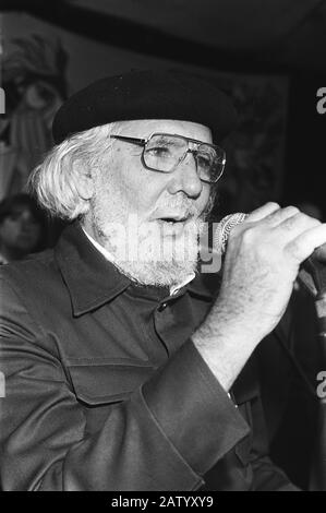 Chile event  Minister of Ernesto Cardenal of Culture of Nicaragua to the word Date: September 11, 1983 Location: Amsterdam, Noord-Holland Keywords: demonstrations, ministers, oppression Person Name: Cardenal, Ernesto Stock Photo