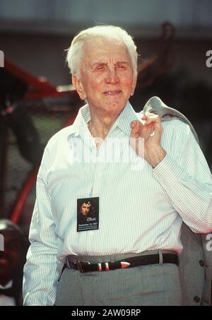 Los Angeles, USA. 24th Oct, 2007. Kirk Douglas Credit: Tsuni/USA/Alamy Live News Stock Photo